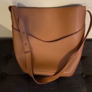 New without tags tote bag, magnetic closure